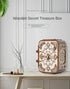 Coffret musical à code secret puzzle 3D bois en situation décoration intérieure, boîte au trésor sur console design