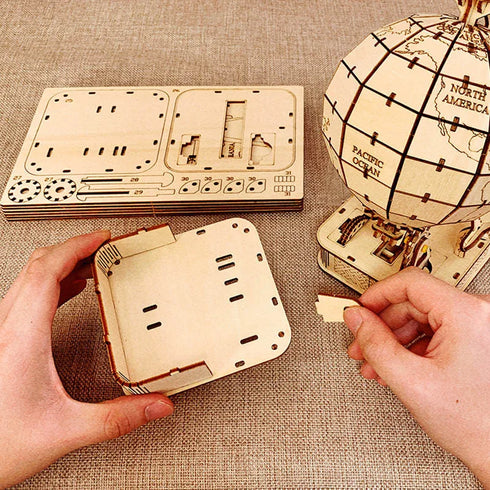 Puzzle 3D Globe Terrestre en Bois – Maquette Rotative à Assembler