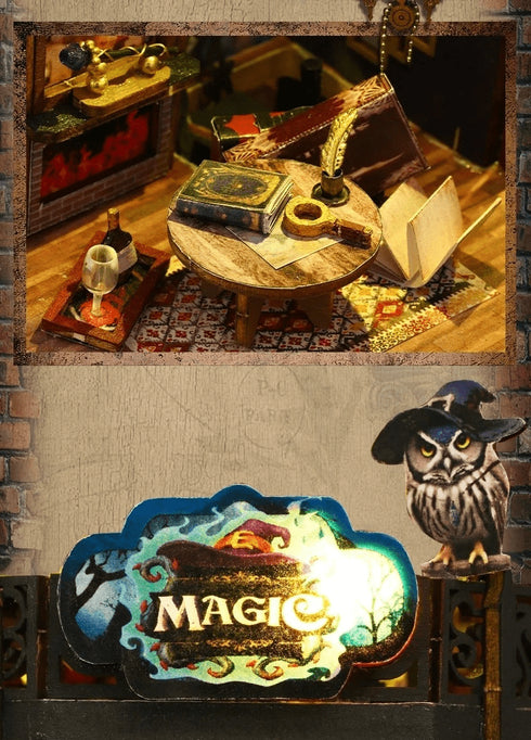 Détails maison miniature DIY thème magie - bureau sorcier avec grimoire lampe et enseigne Magic hibou - puzzle 3D LED